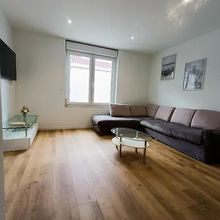 A 1min A Pied De La Petit Philippe Holiday home Gravelines