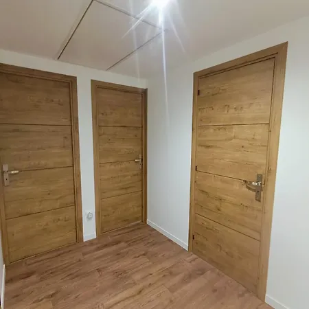 A 1min A Pied De La Petit Philippe *