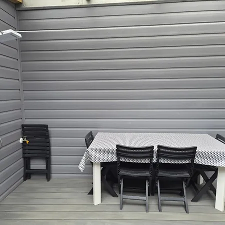 A 1min A Pied De La Petit Philippe Tatil Evi